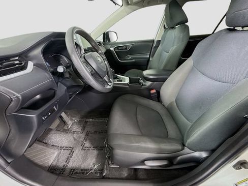 Used 2023 Toyota RAV4 LE AWD/4WD image 21