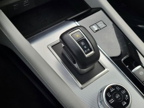 Used 2024 Mitsubishi Outlander SEL image 23