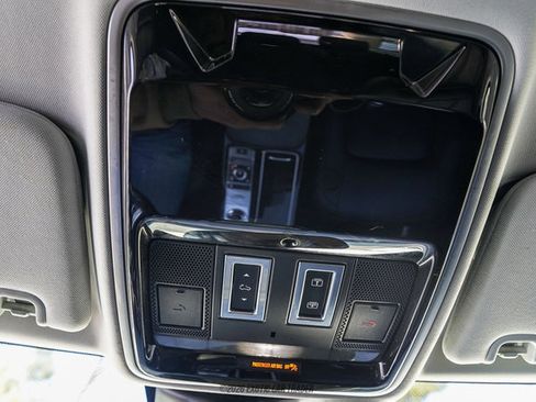 Used 2020 Land Rover Range Rover Long Wheelbase HSE image 53