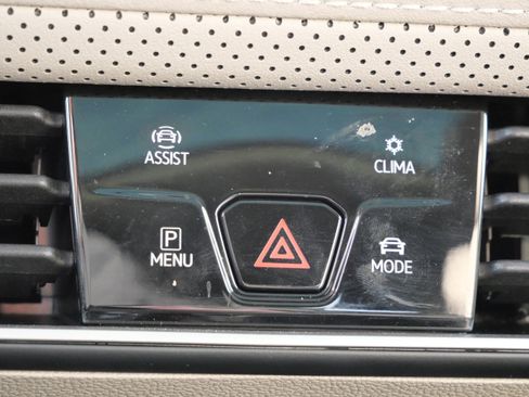 Certified 2024 Volkswagen Atlas SEL Premium R-Line image 29