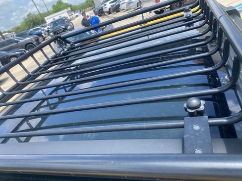 Used 2023 Jeep Renegade Latitude w/ Sun/Sound Group AWD/4WD image 16