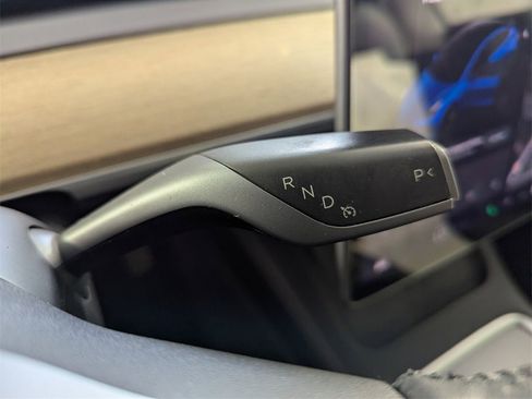 Used 2021 Tesla Model 3 Standard Range Plus image 24