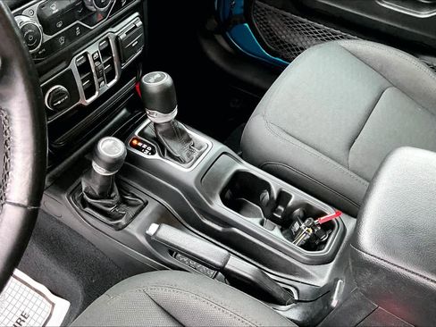 Used 2020 Jeep Wrangler Unlimited Sport S AWD/4WD image 17