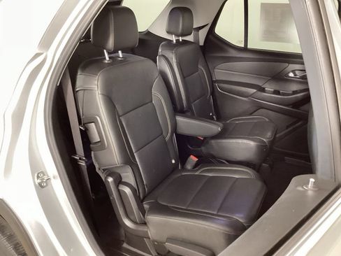 Used 2019 Chevrolet Traverse LT w/ LT Premium Package FWD image 34