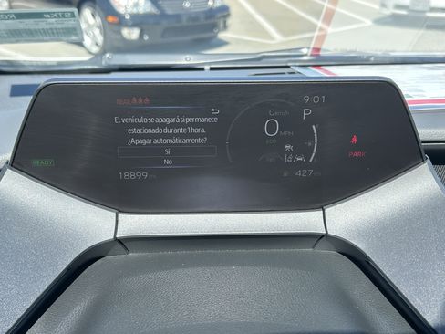 Certified 2025 Toyota Prius LE FWD image 28