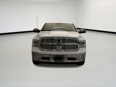 Used 2015 RAM 1500 Laramie w/ Convenience Group image 10