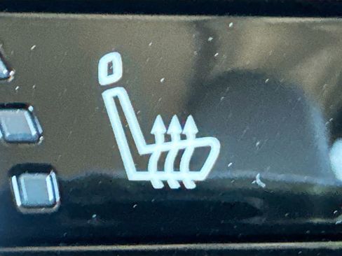 Used 2025 Mitsubishi Outlander SE FWD image 22