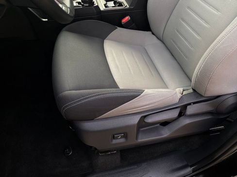 Used 2025 Toyota Tacoma TRD Off-Road image 12