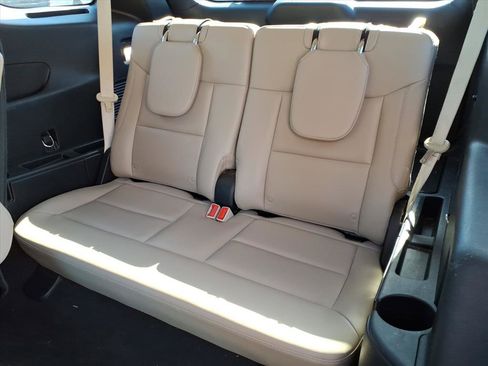 Used 2023 Ford Explorer XLT w/ Equipment Group 202A image 17