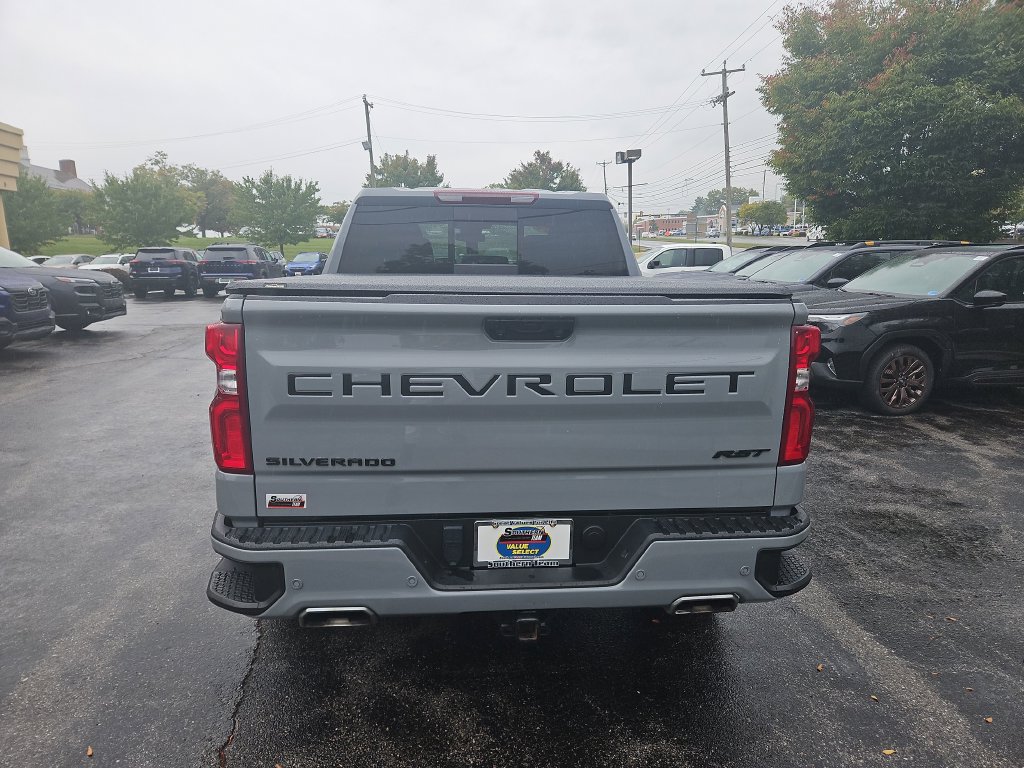 Used 2024 Chevrolet Silverado 1500 RST w/ Convenience Package II AWD/4WD image 4