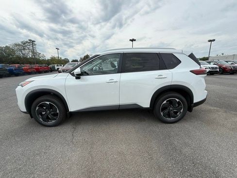 New 2026 Nissan Rogue SV w/ SV Premium Package image 8