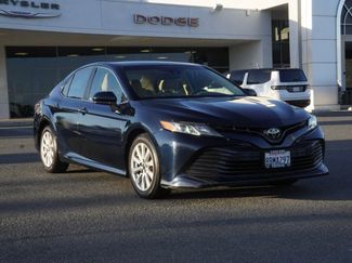 Used 2018 Toyota Camry LE video 2
