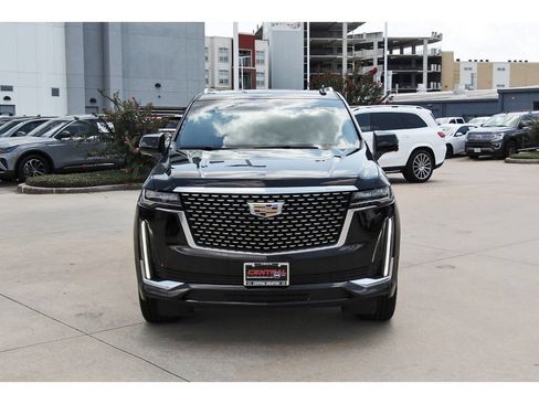 Used 2023 Cadillac Escalade Premium Luxury AWD/4WD image 2