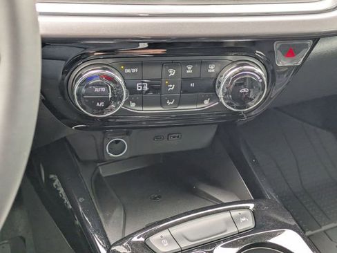 New 2026 Chevrolet Trax ACTIV w/ Sunroof Package image 19