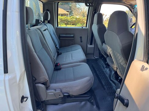 Used 2010 Ford F550 4x4 Crew Cab Super Duty image 14