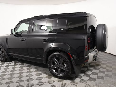 Used 2023 Land Rover Defender 110 X-Dynamic SE AWD/4WD image 3