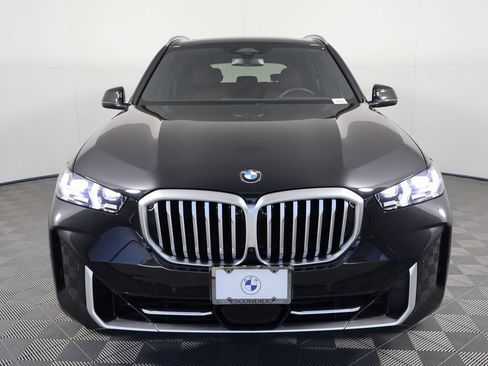 Used 2025 BMW X5 xDrive40i w/ Premium Package AWD/4WD image 2