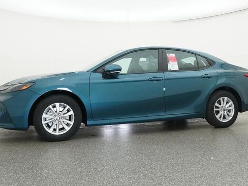 New 2026 Toyota Camry LE image 18