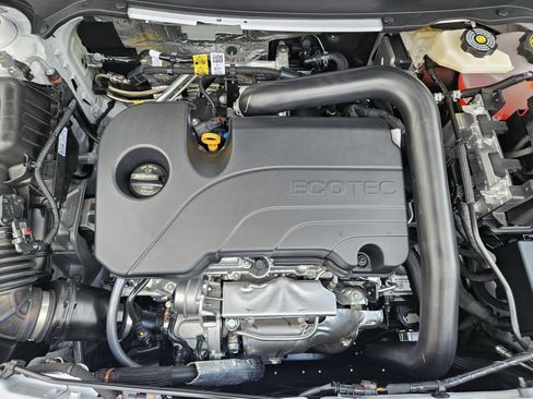 New 2027 Chevrolet Equinox LT FWD image 25