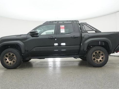 New 2025 Toyota Tacoma 4x4 Double Cab Hybrid image 10