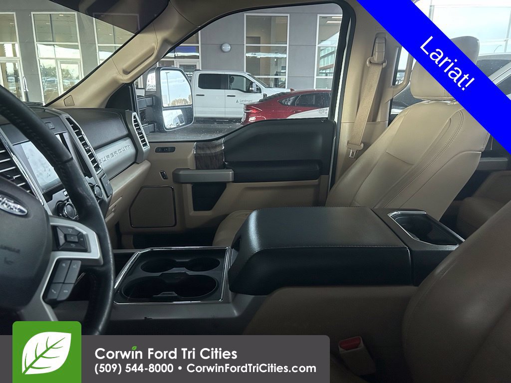 Used 2017 Ford F350 Lariat w/ Lariat Ultimate Package AWD/4WD image 2