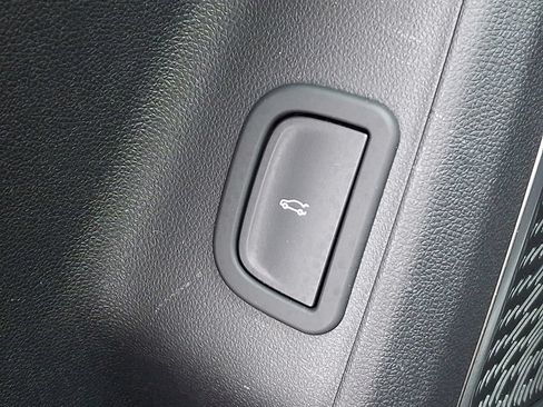 Certified 2026 Buick Enclave Preferred AWD/4WD image 28