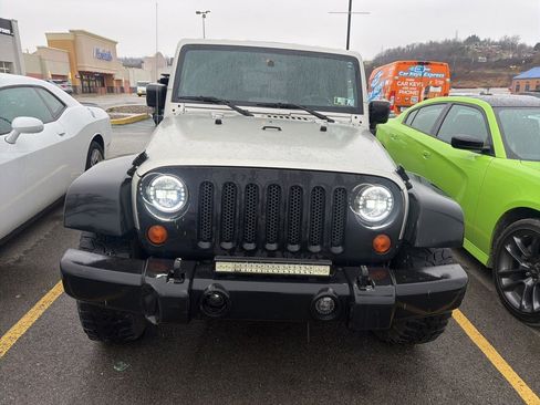 Used 2007 Jeep Wrangler X image 2