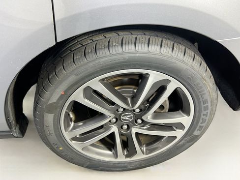 Used 2017 Acura MDX SH-AWD image 34