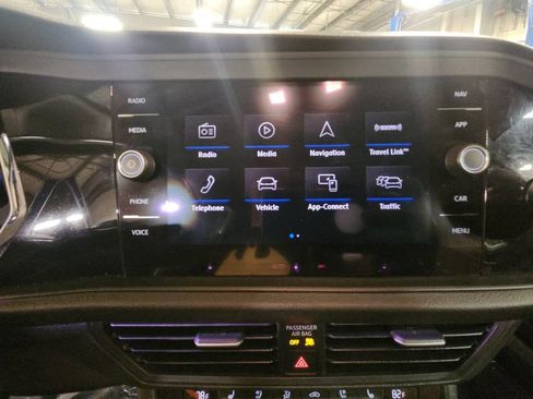 Used 2019 Volkswagen Jetta SEL Premium FWD image 18