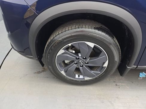 Used 2026 Nissan Rogue SV w/ SV Premium Package image 15