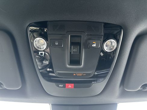 Used 2024 Kia Sportage X-Line w/ X-Line Premium Package image 18