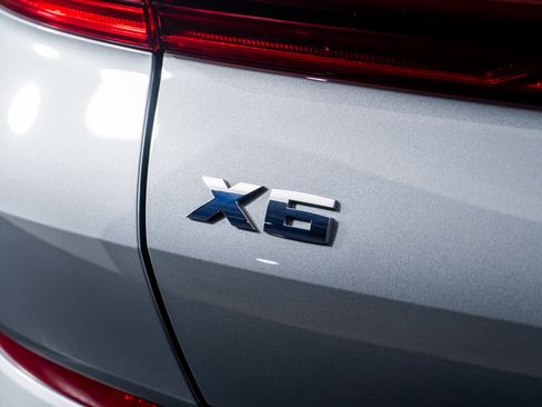 Used 2024 BMW X6 M60i image 14