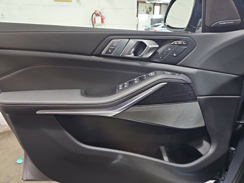 New 2026 BMW X7 M60i image 29