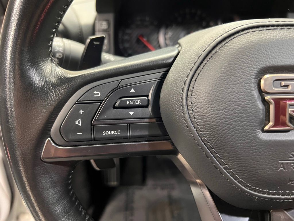 Used 2020 Nissan GT-R Premium AWD/4WD image 22