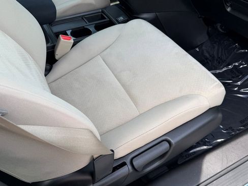 Used 2015 Honda CR-V LX image 16