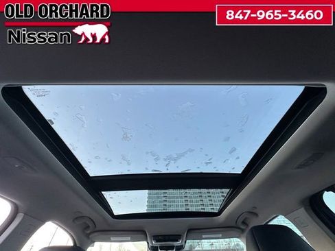 Used 2023 Nissan Rogue SV w/ SV Premium B Package image 14