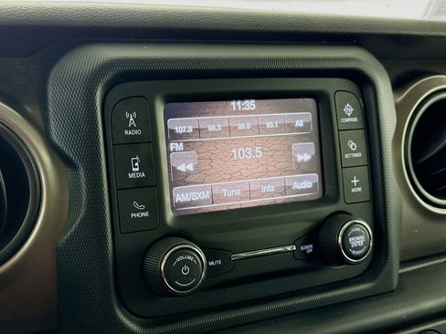 Used 2020 Jeep Wrangler Sport image 16