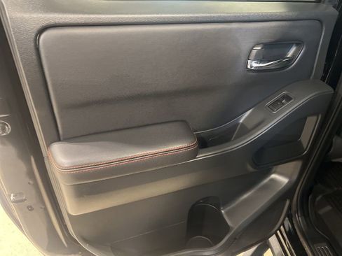 Certified 2023 Nissan Frontier PRO-4X w/ Technology Package image 10