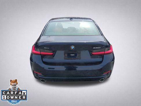 Used 2023 BMW 330i xDrive Sedan w/ Premium Package image 5