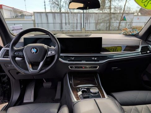 Used 2025 BMW X5 xDrive40i image 11