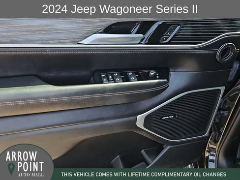 Used 2024 Jeep Wagoneer Series II w/ Flexible Seating Group RWD image 21