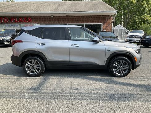 Used 2021 Kia Seltos LX AWD/4WD image 4