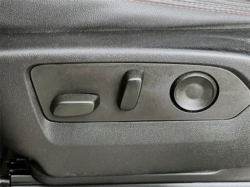 Used 2023 Chevrolet Tahoe RST image 11