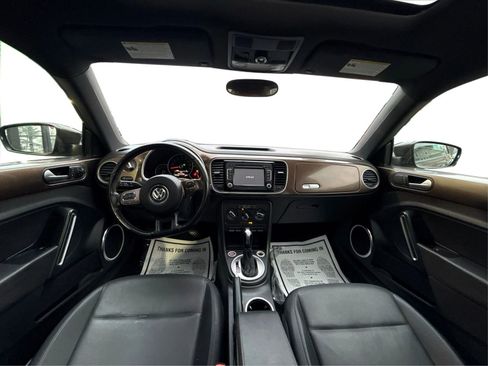 Used 2012 Volkswagen Beetle 2.5 image 22