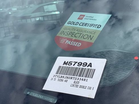 Certified 2024 Toyota Tacoma TRD Off-Road AWD/4WD image 38