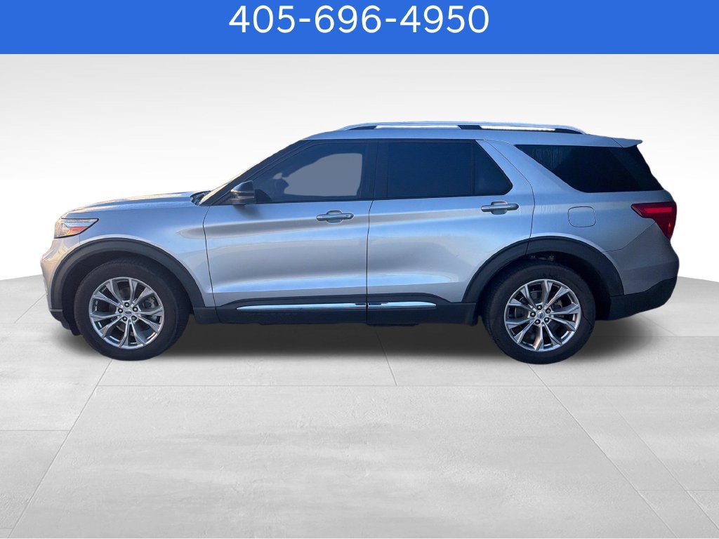 Used 2022 Ford Explorer Limited w/ Equipment Group 301A RWD image 2