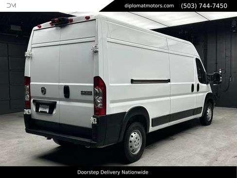 Used 2023 RAM ProMaster 2500 image 5