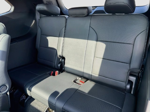 New 2027 Buick Enclave Sport Touring w/ Power Package FWD image 22