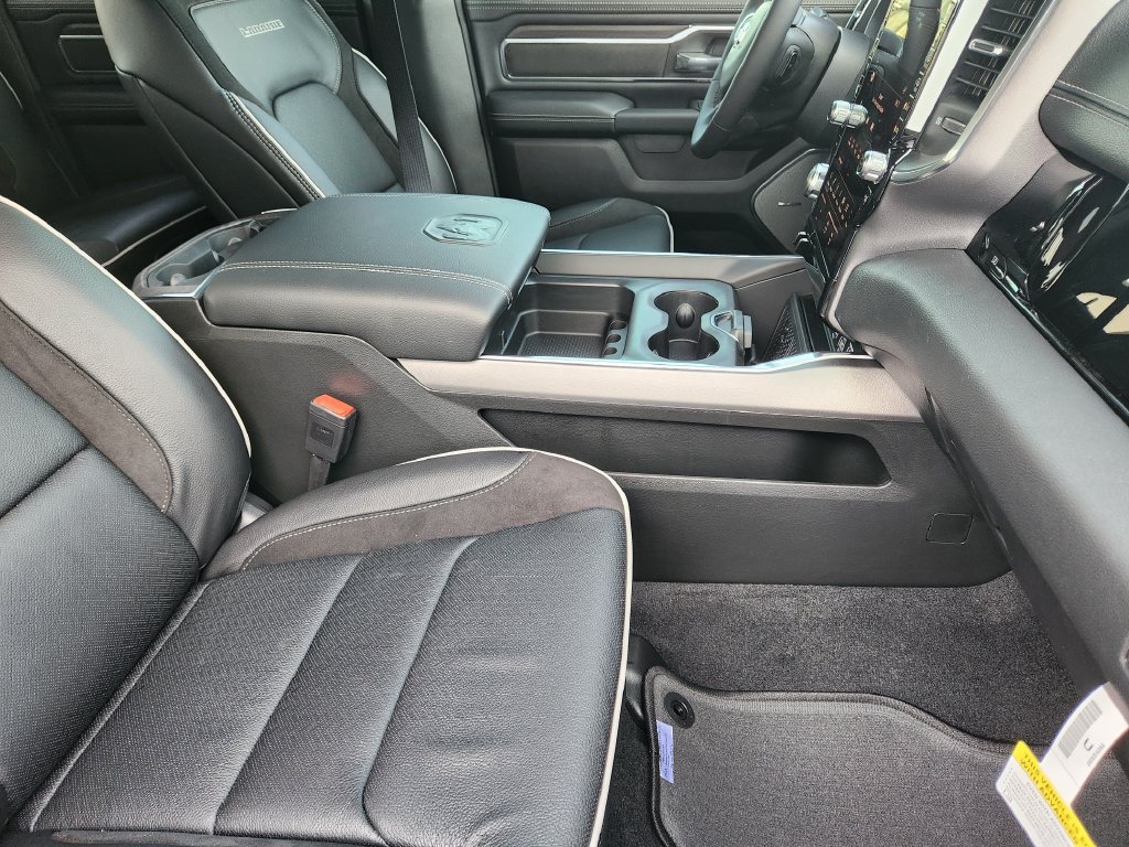 New 2026 RAM 1500 Laramie AWD/4WD image 11