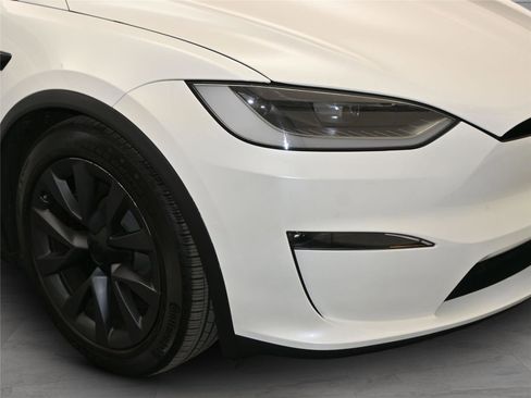 Used 2023 Tesla Model X image 28